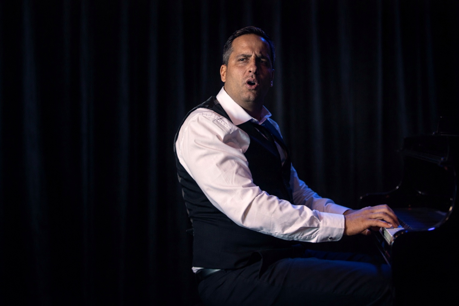 Jean Carlos Heigl Garcia – Piano Bühne Atmosphäre Wien